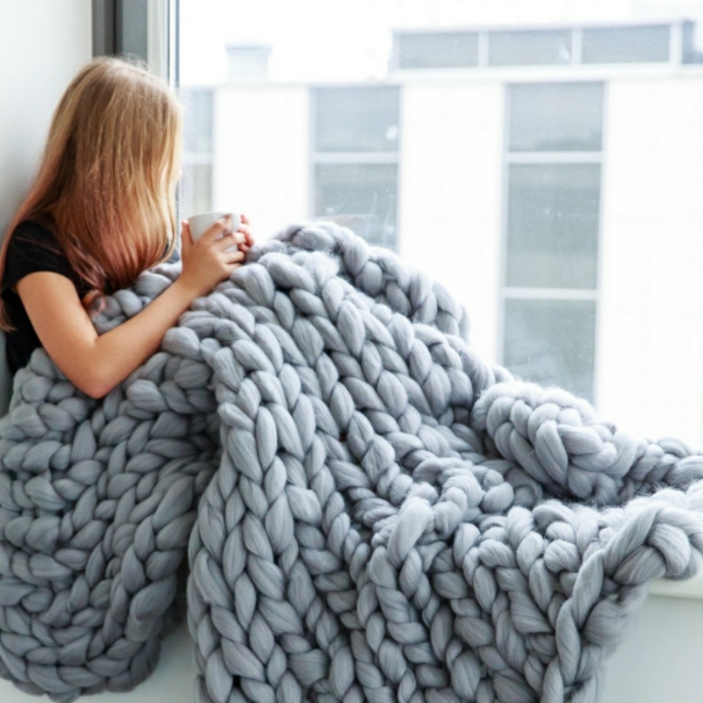 *SOLD Gray chunky knit blanket